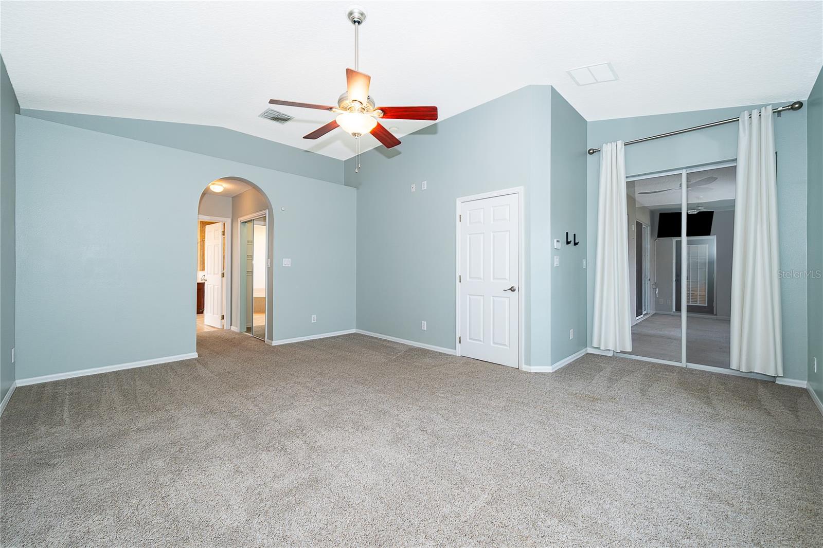 Image 22 of 40 For 2730 Old Redpine Way