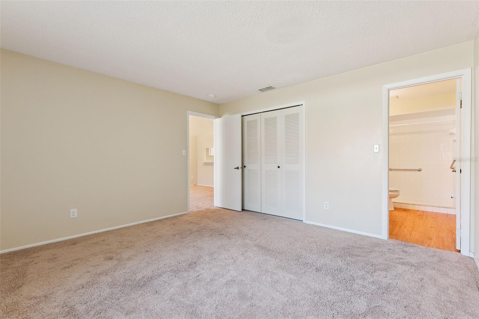 Image 9 of 21 For 104 Red Cedar Drive