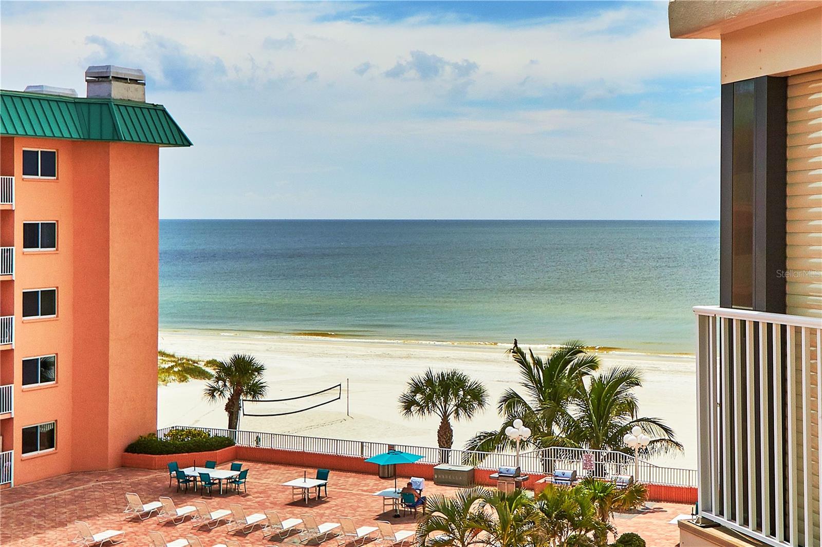 Image 5 of 45 For 18400 Gulf Boulevard 1206