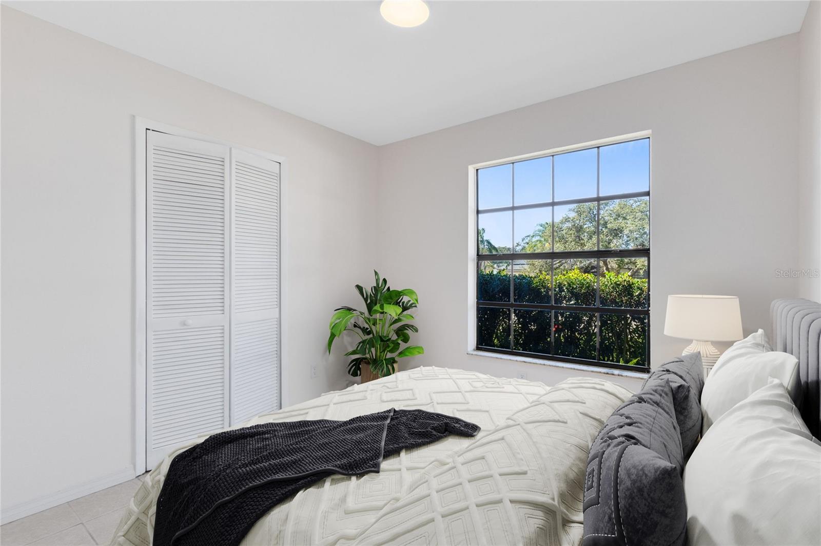 Image 9 of 18 For 513 Hager Drive