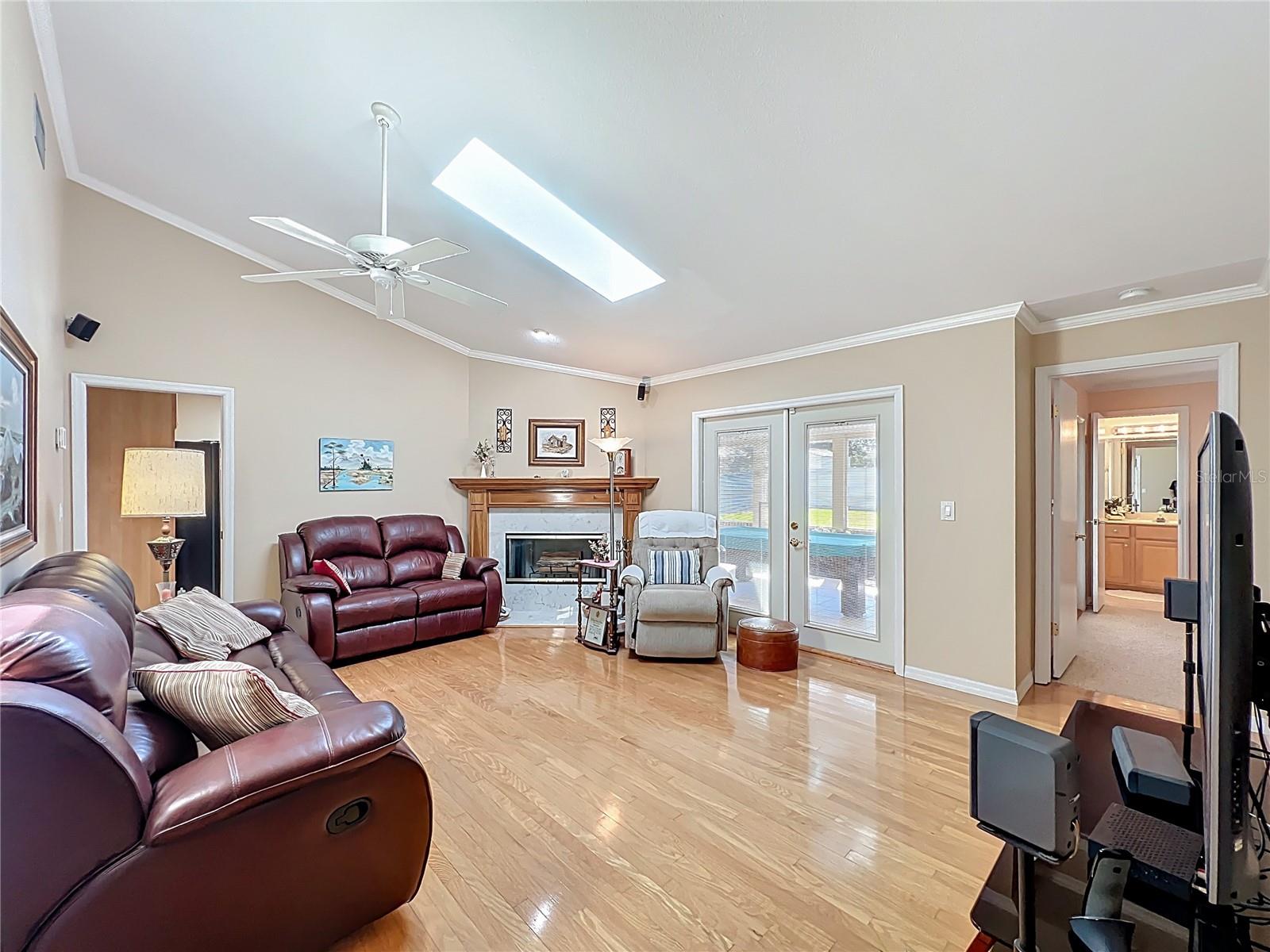 Image 16 of 58 For 516 Fernwood Drive