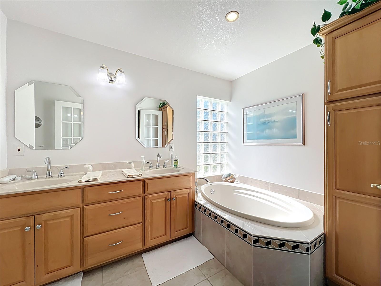 Image 21 of 58 For 516 Fernwood Drive