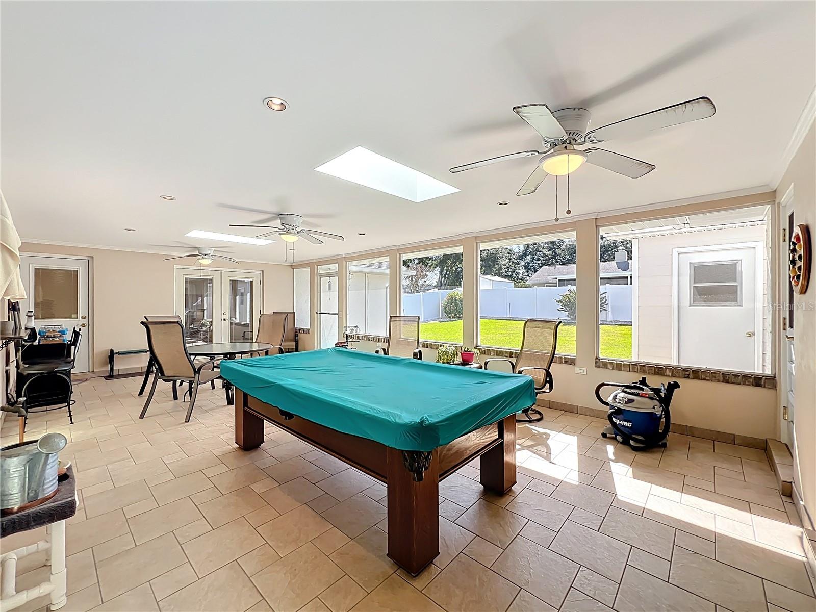 Image 35 of 58 For 516 Fernwood Drive