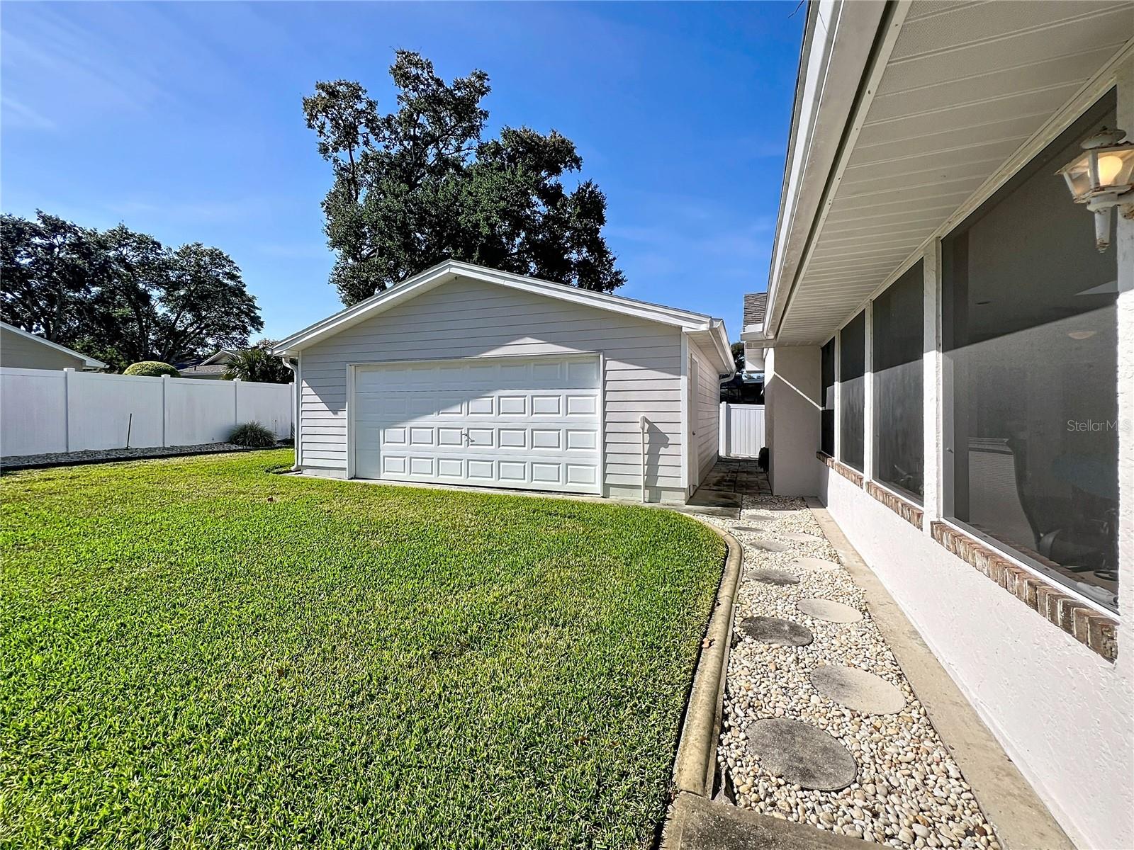 Image 43 of 58 For 516 Fernwood Drive