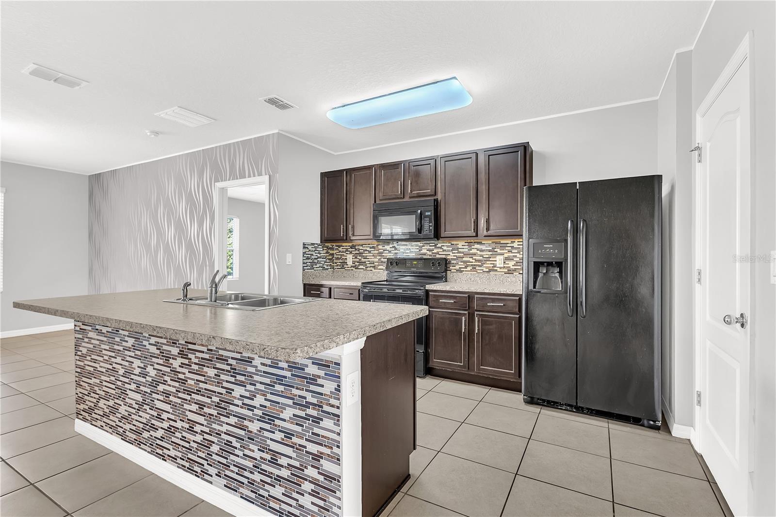 Image 24 of 35 For 849 Sheen Circle