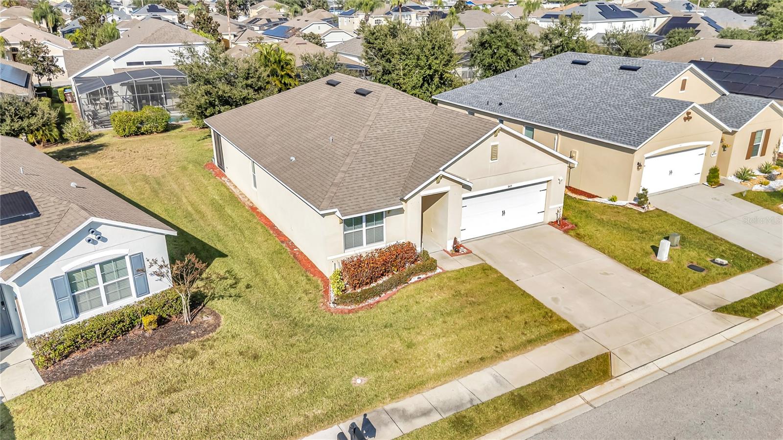 Image 7 of 35 For 849 Sheen Circle