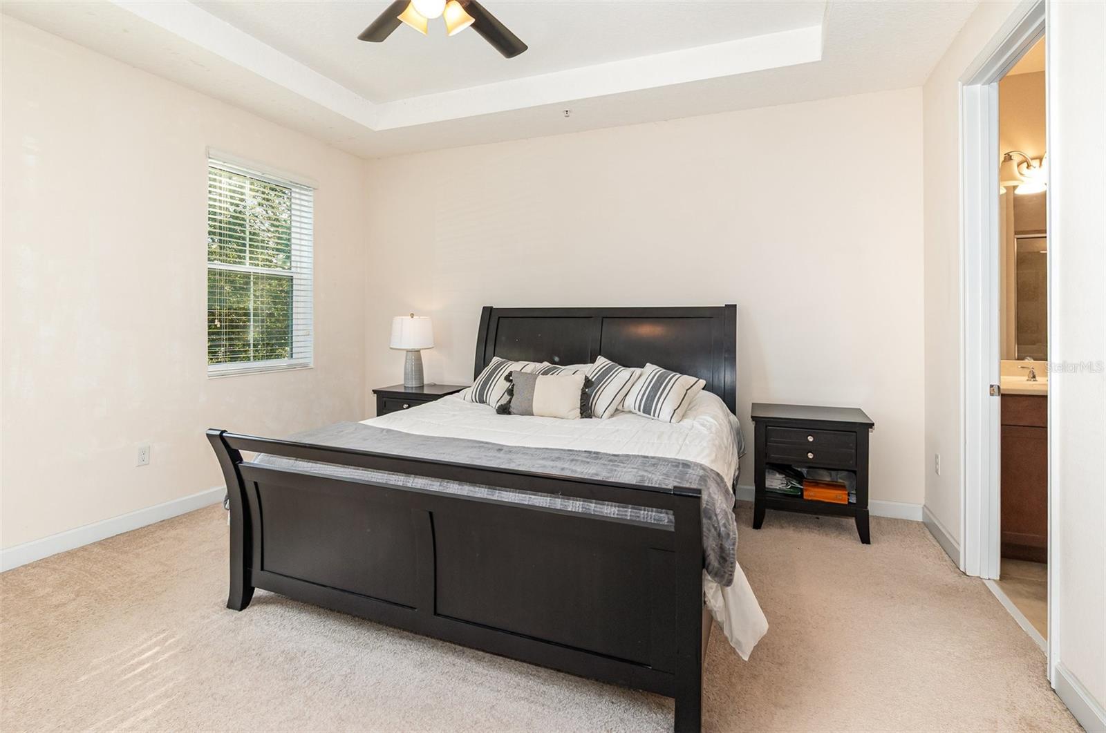 Image 12 of 31 For 669 Hangnest Lane