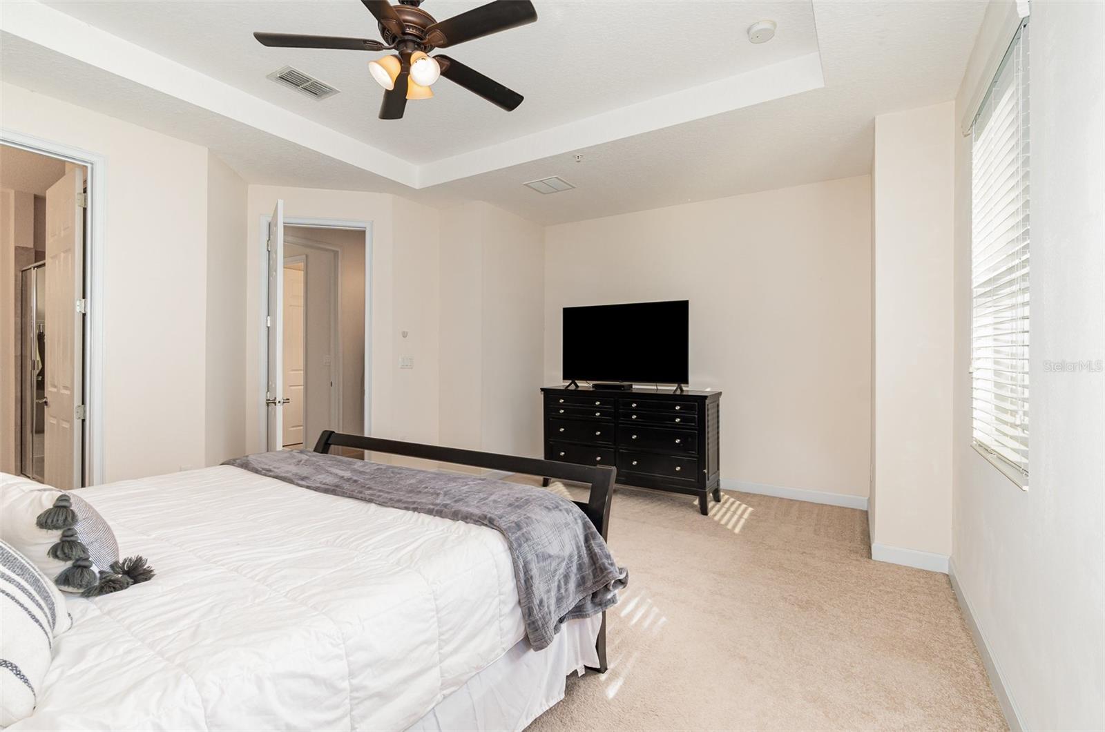 Image 14 of 31 For 669 Hangnest Lane