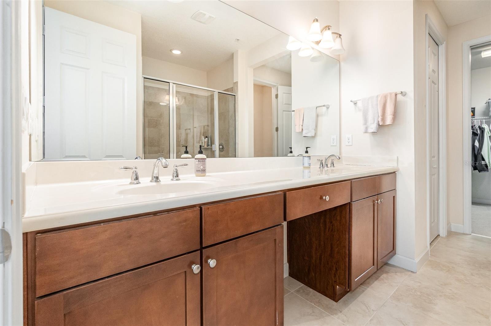 Image 15 of 31 For 669 Hangnest Lane