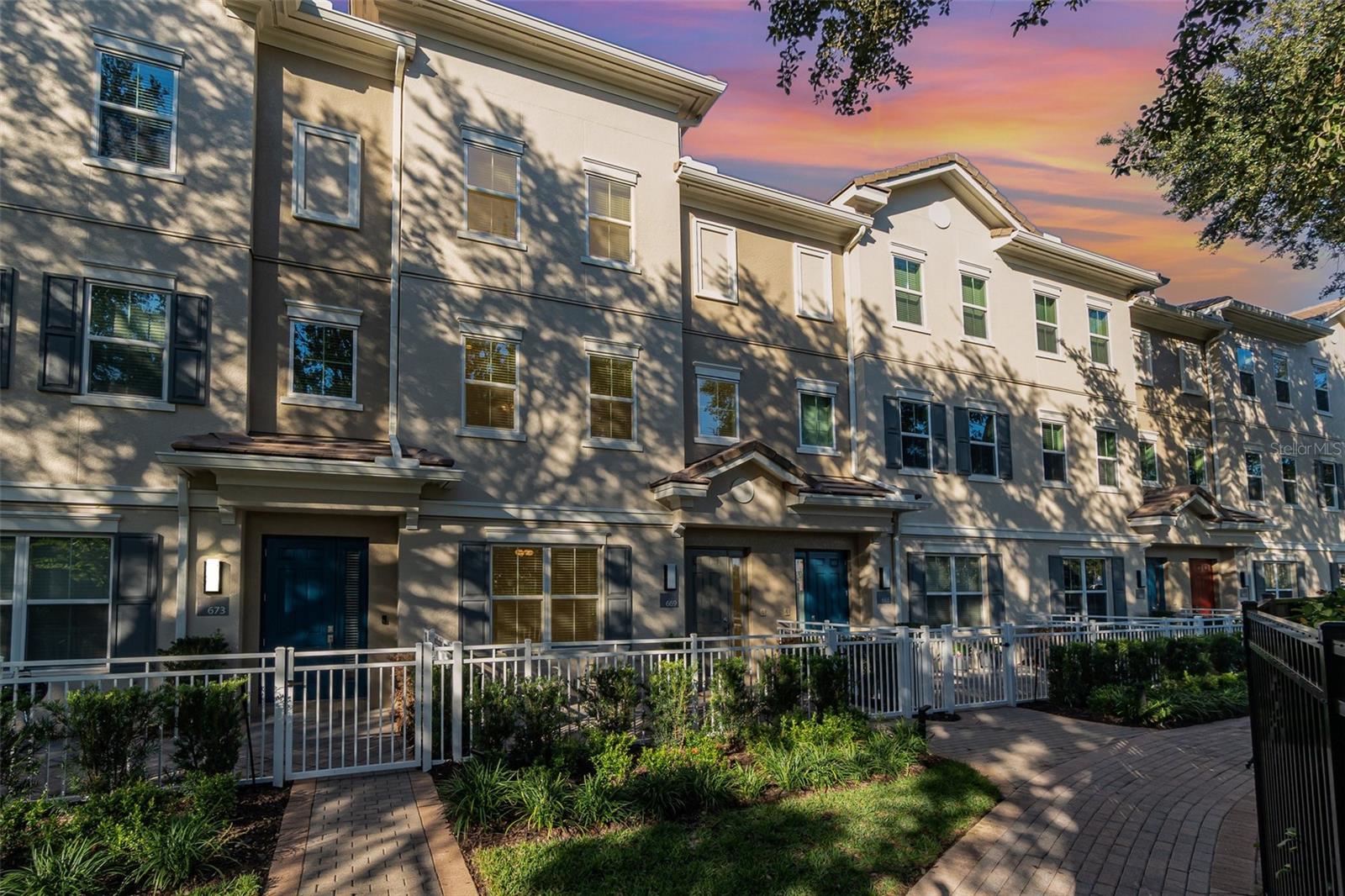 Image 2 of 31 For 669 Hangnest Lane