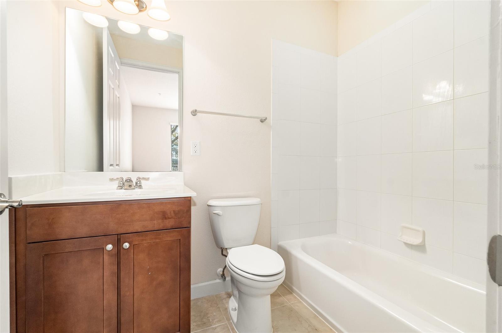 Image 22 of 31 For 669 Hangnest Lane