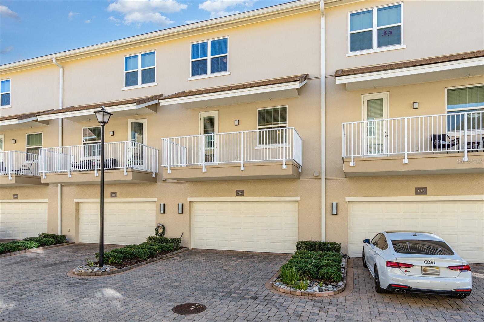 Image 27 of 31 For 669 Hangnest Lane