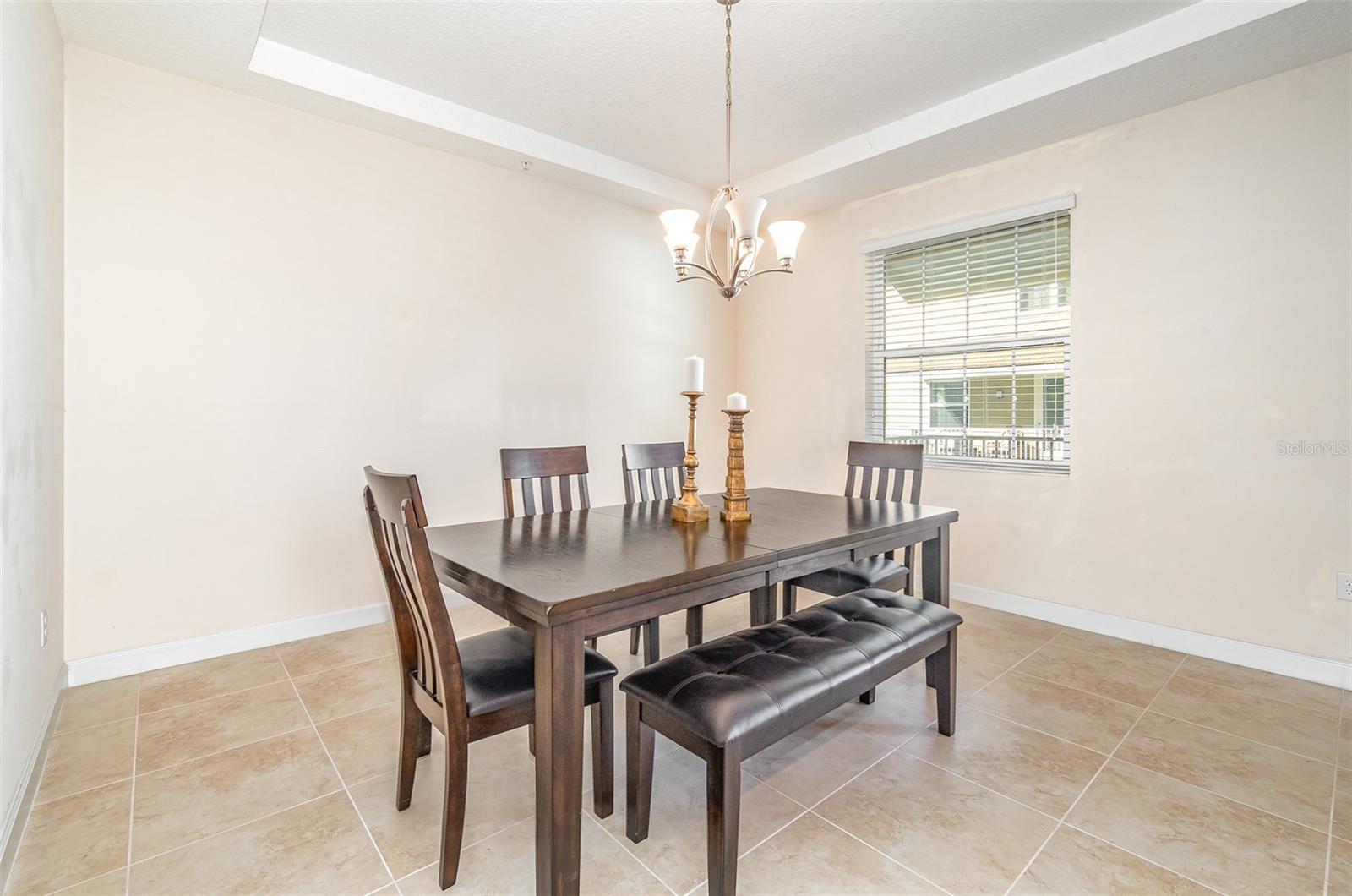 Image 7 of 31 For 669 Hangnest Lane