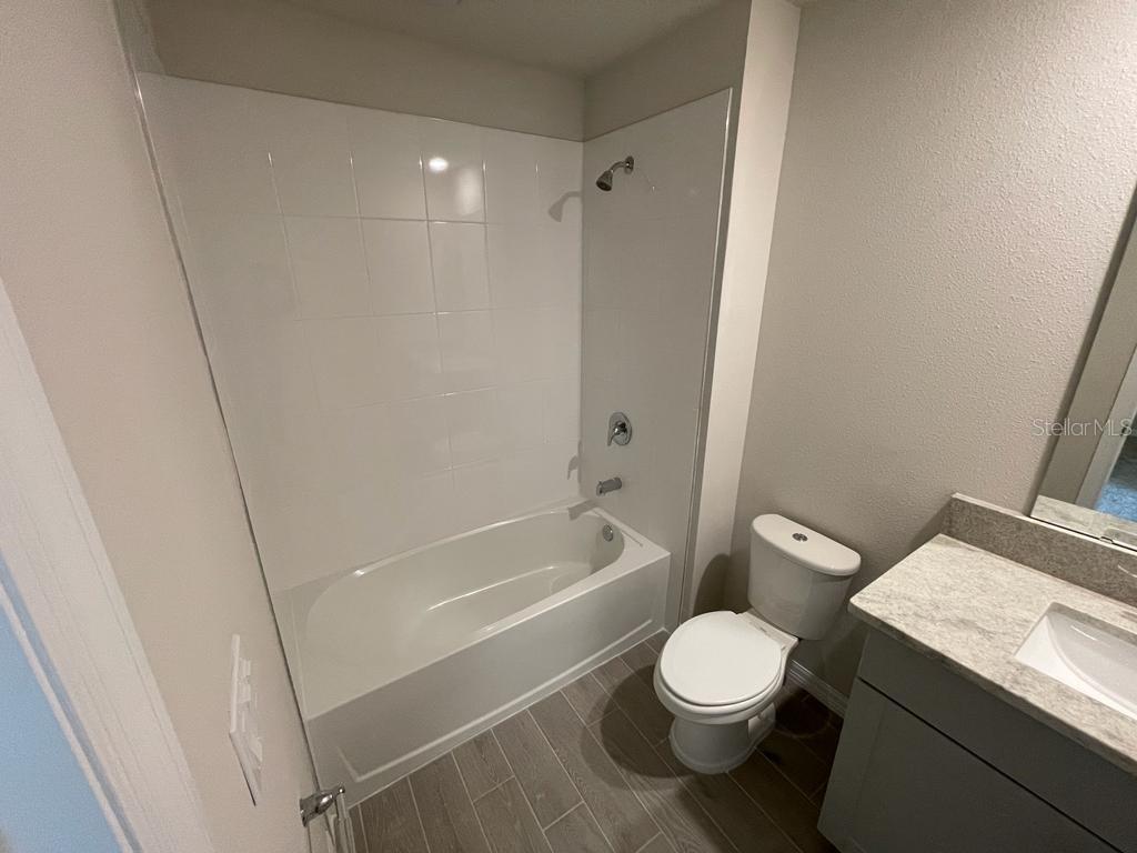 Image 32 of 55 For 418 Legacy Loop