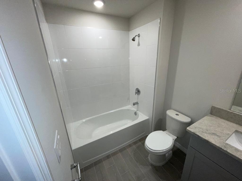 Image 46 of 55 For 418 Legacy Loop