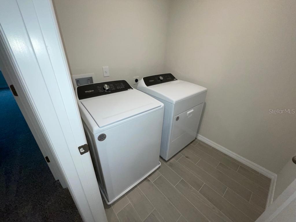 Image 48 of 55 For 418 Legacy Loop