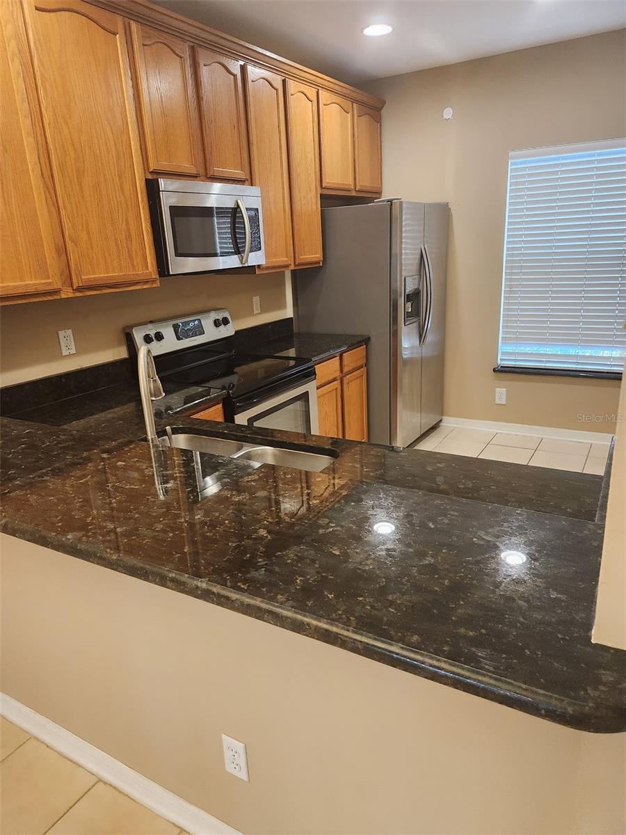 Image 6 of 19 For 3577 Wilshire Way Road 61