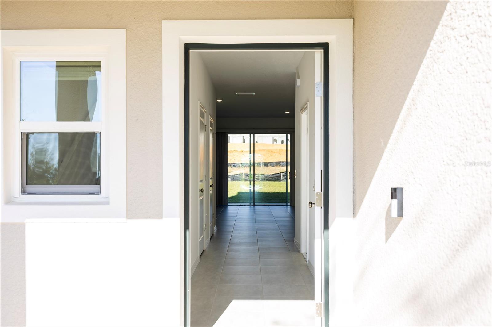 Image 11 of 76 For 7609 Waterscape Drive