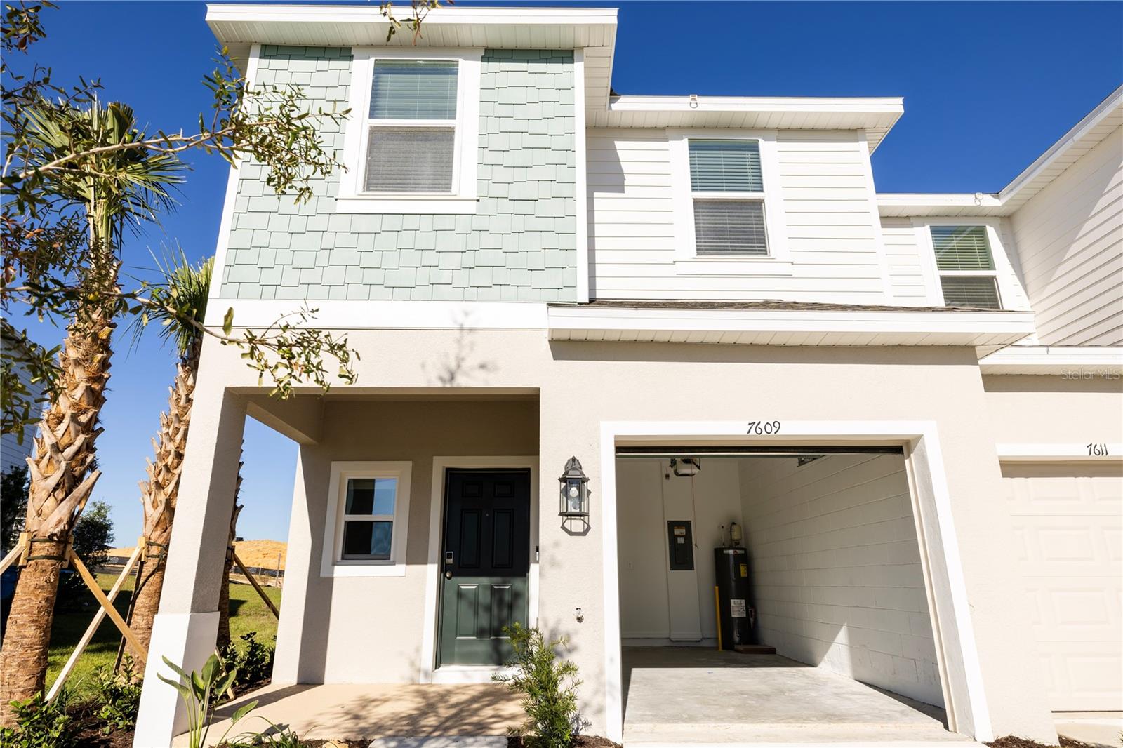 Image 4 of 76 For 7609 Waterscape Drive