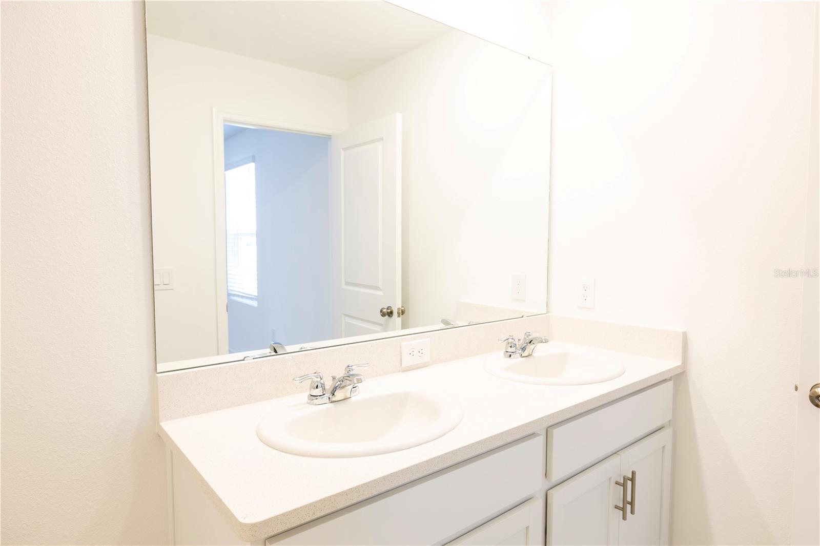 Image 47 of 76 For 7609 Waterscape Drive