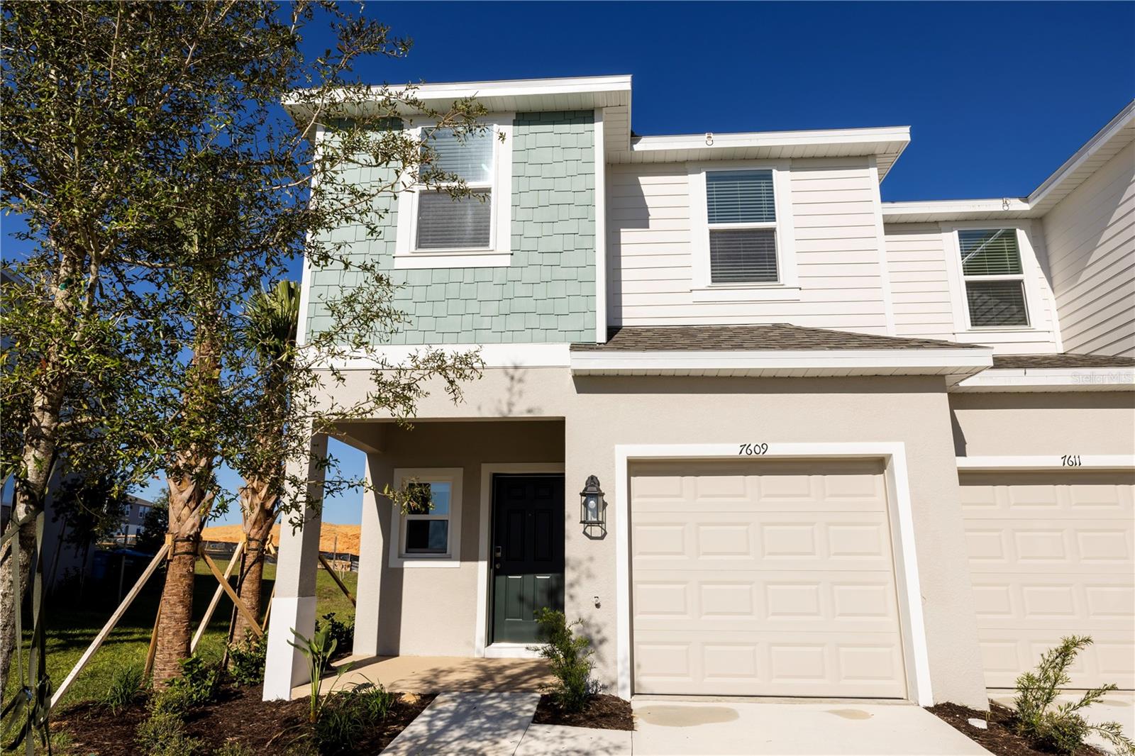 Image 8 of 76 For 7609 Waterscape Drive