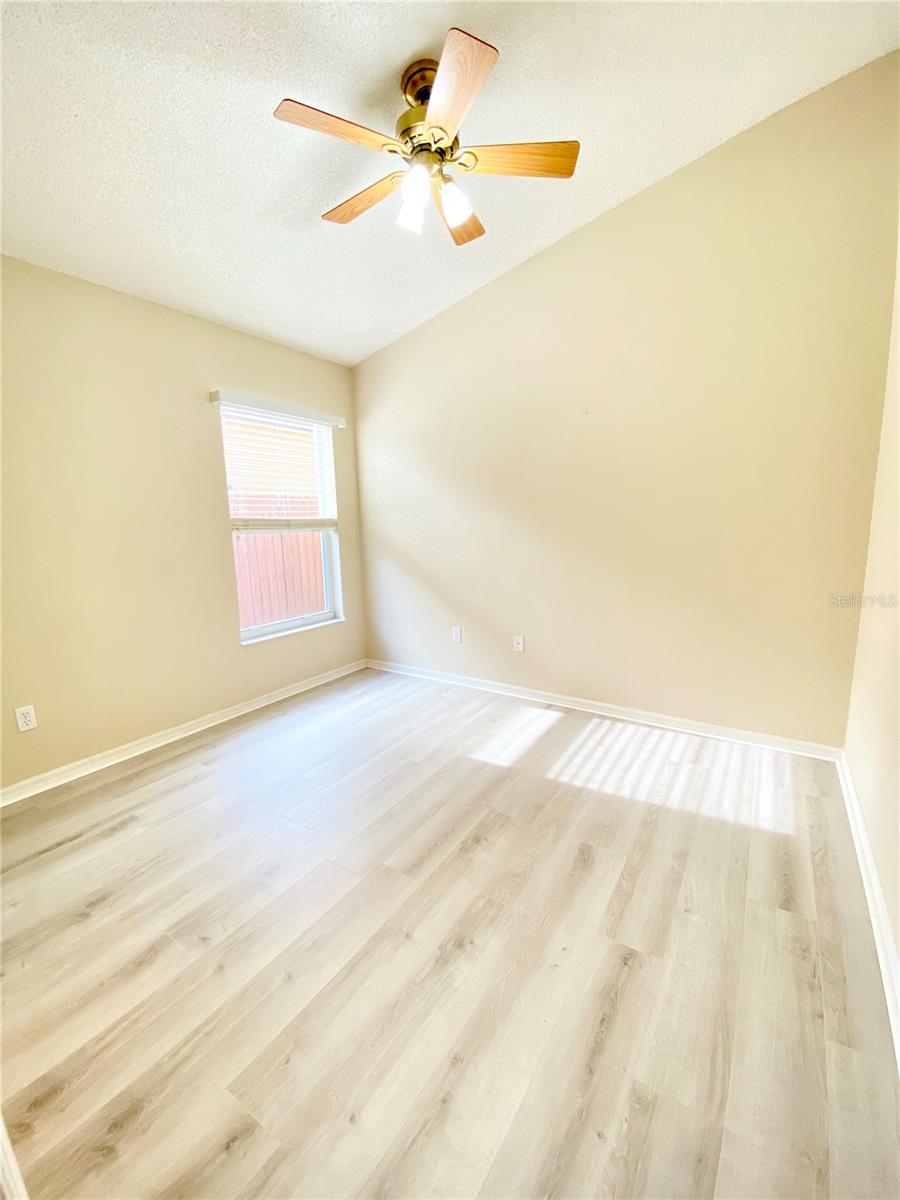 Image 24 of 56 For 513 Hardwood Circle