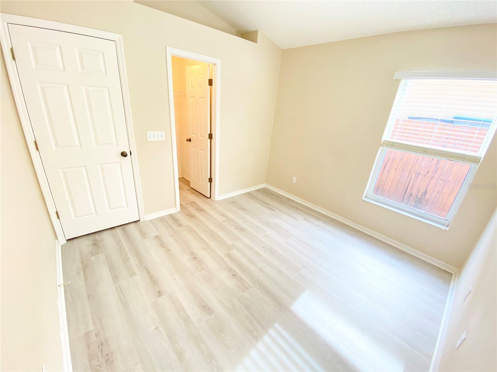 Image 26 of 56 For 513 Hardwood Circle