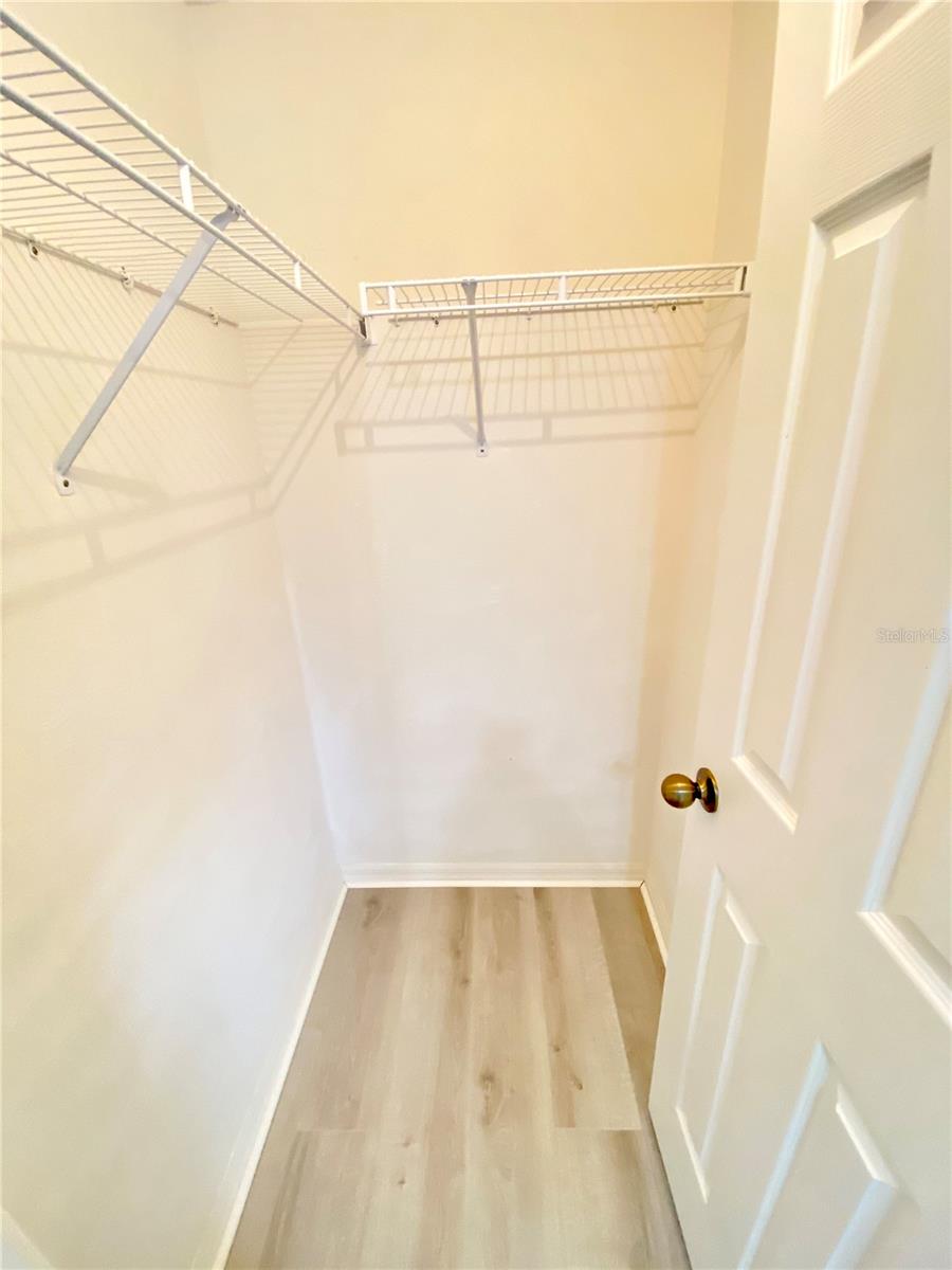 Image 27 of 56 For 513 Hardwood Circle