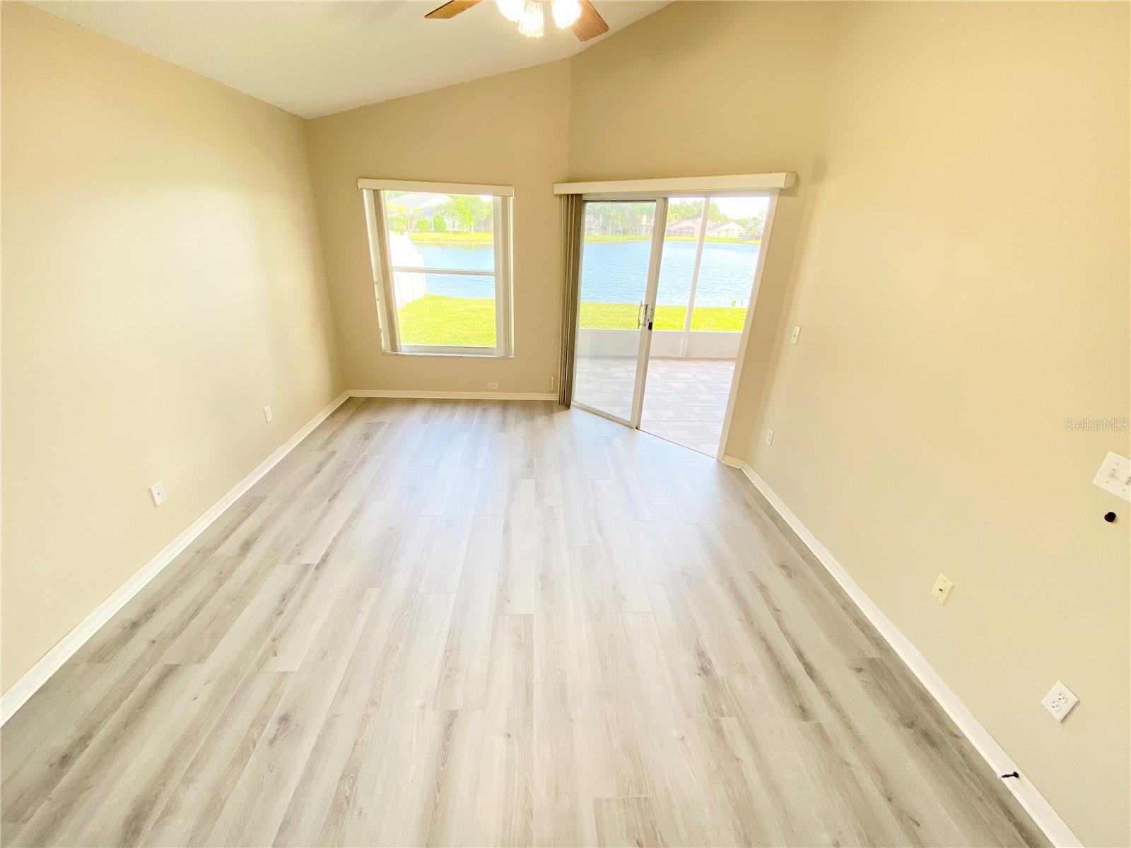 Image 32 of 56 For 513 Hardwood Circle