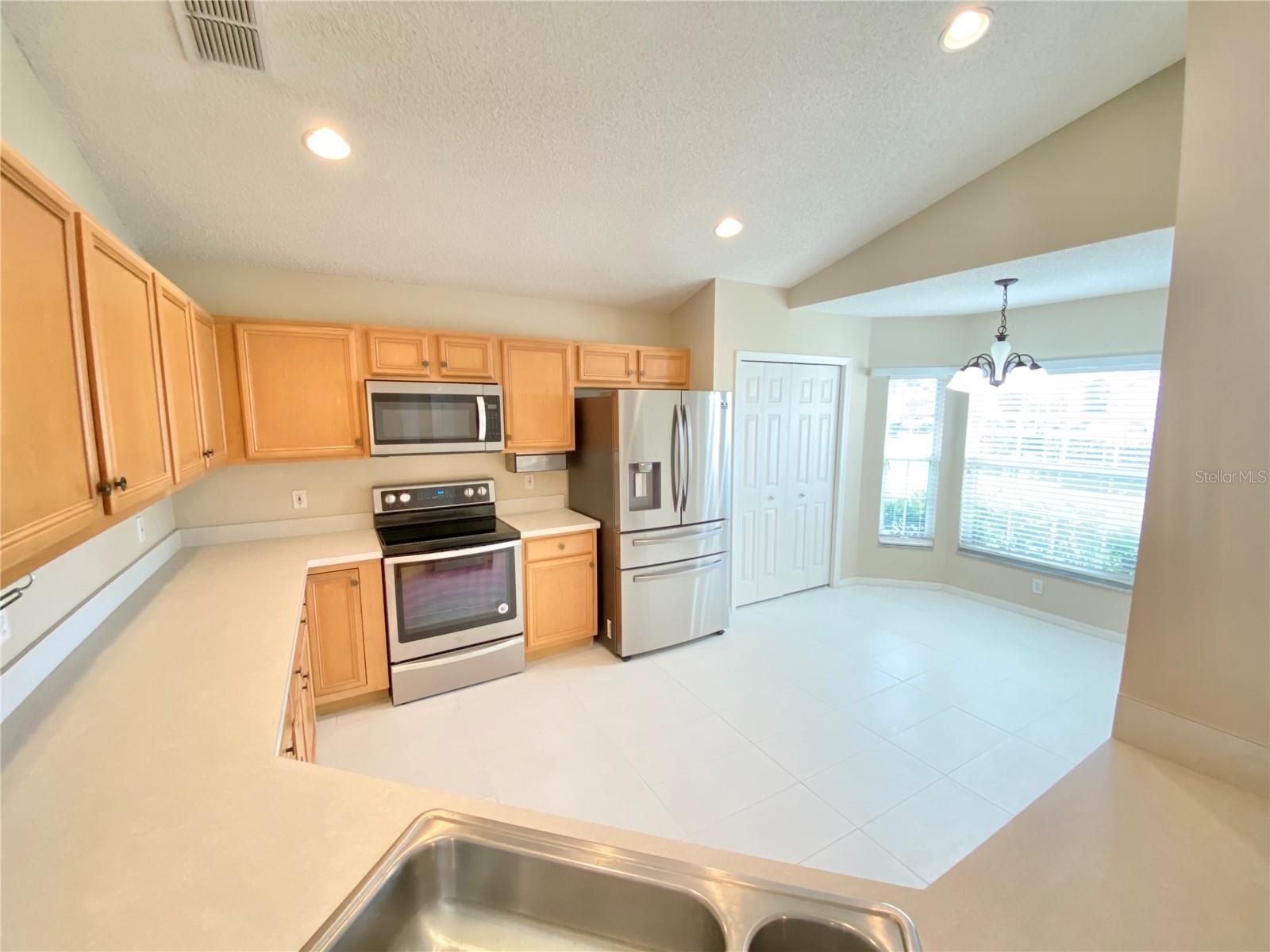 Image 7 of 56 For 513 Hardwood Circle