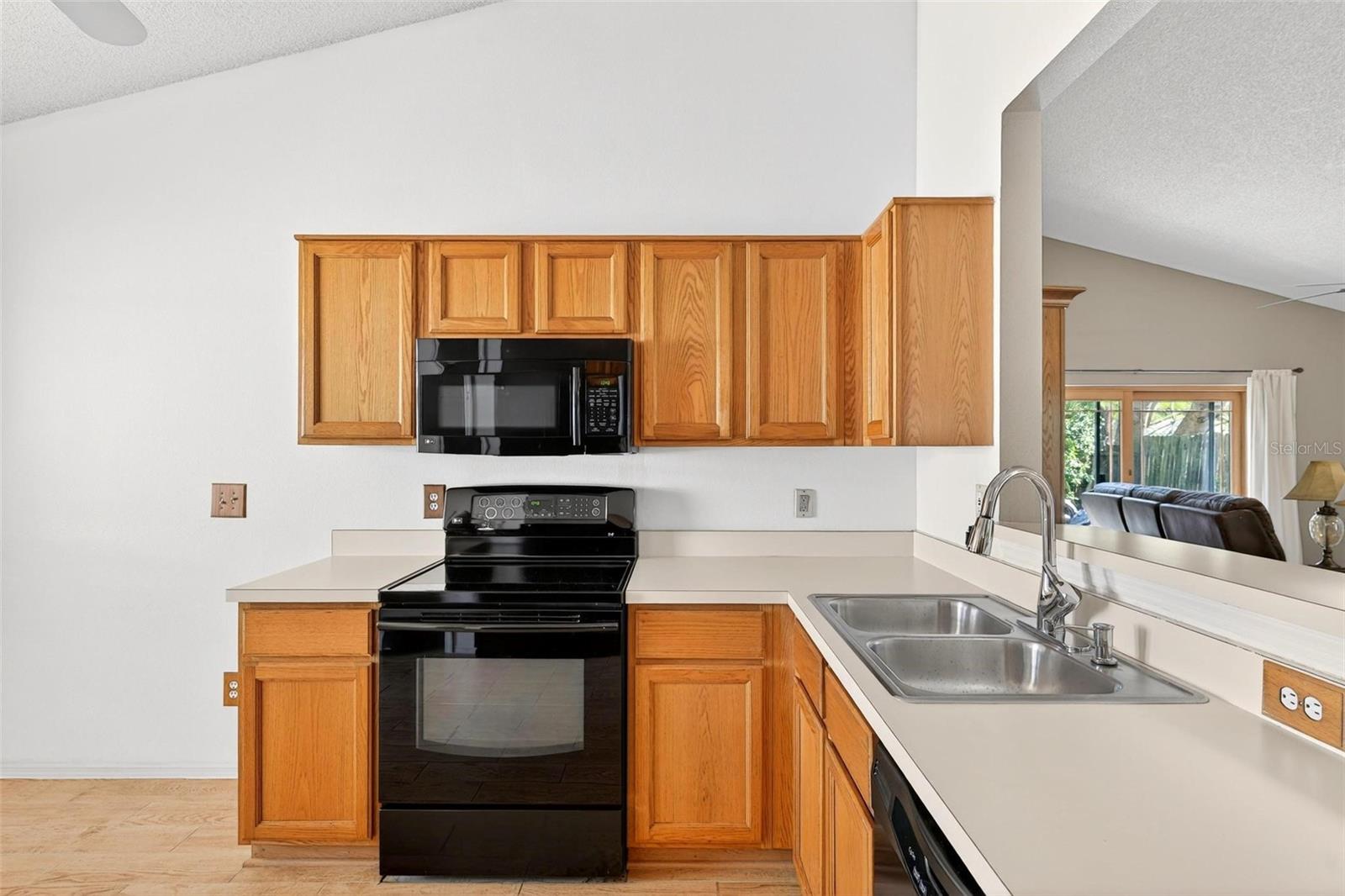 Image 24 of 48 For 1140 Windy Way