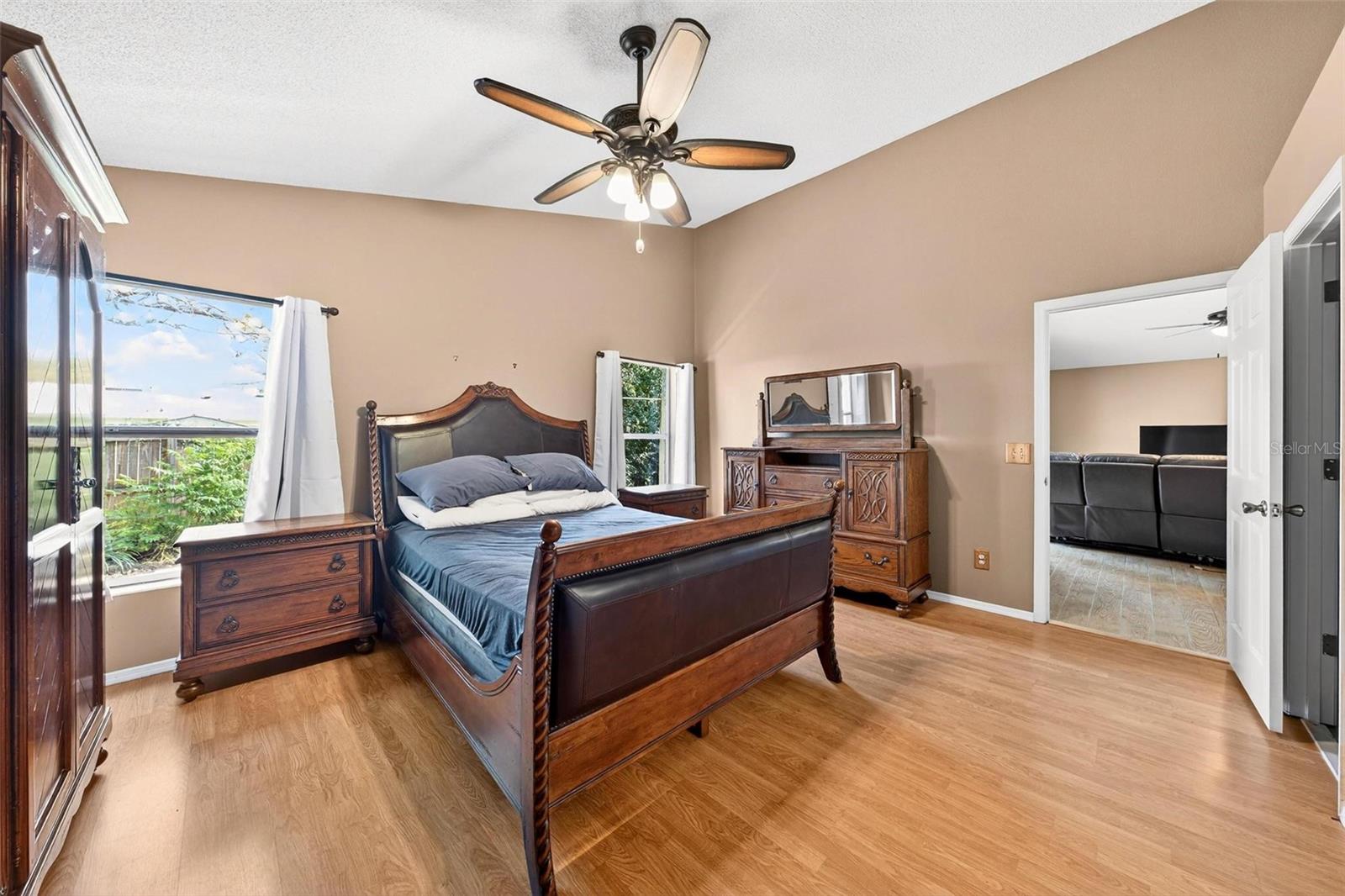 Image 29 of 48 For 1140 Windy Way