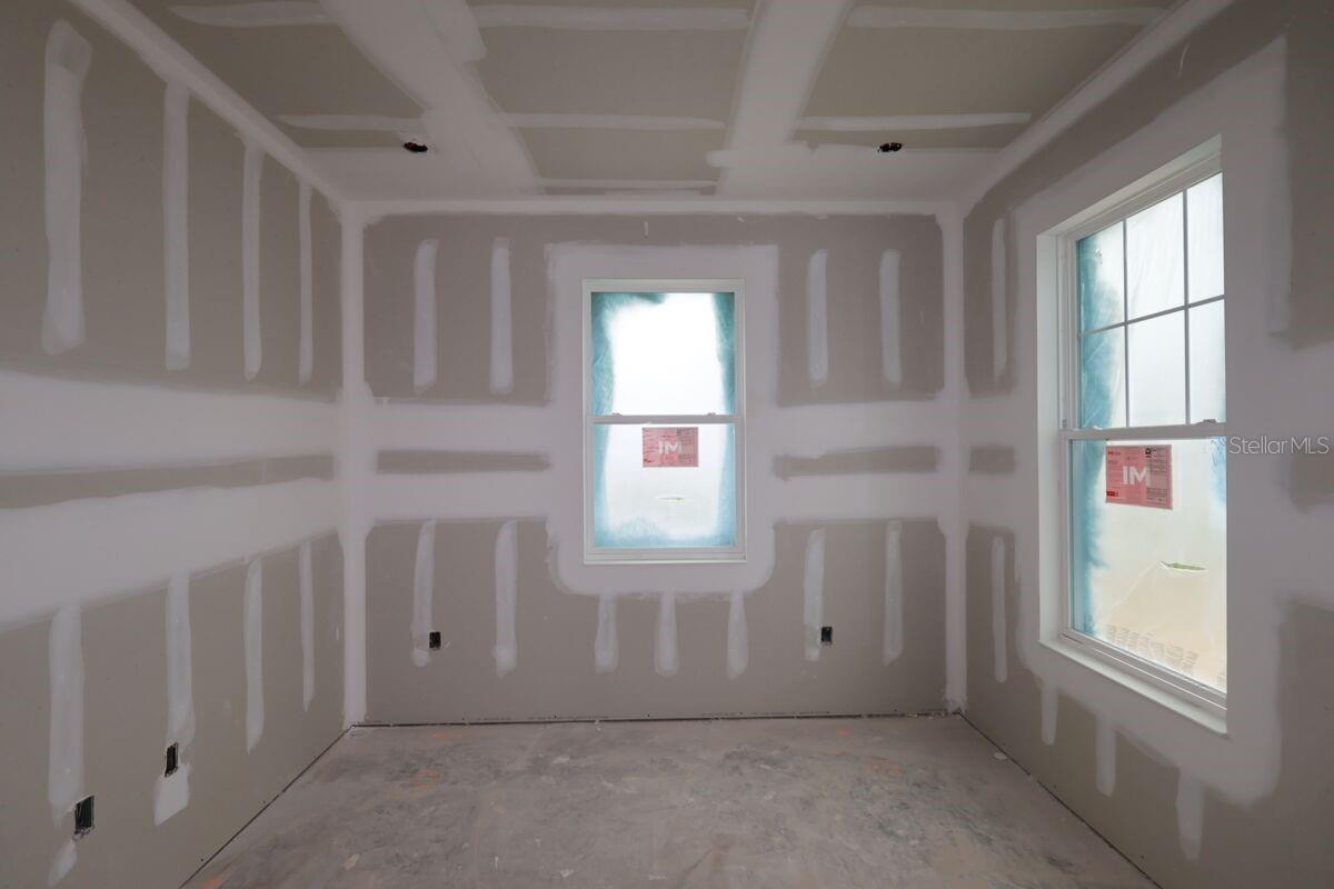 Image 2 of 20 For 691 Pothos Street