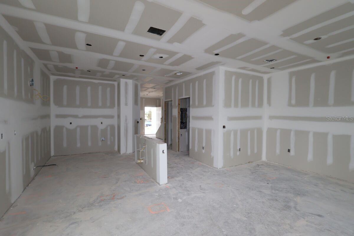 Image 7 of 20 For 691 Pothos Street