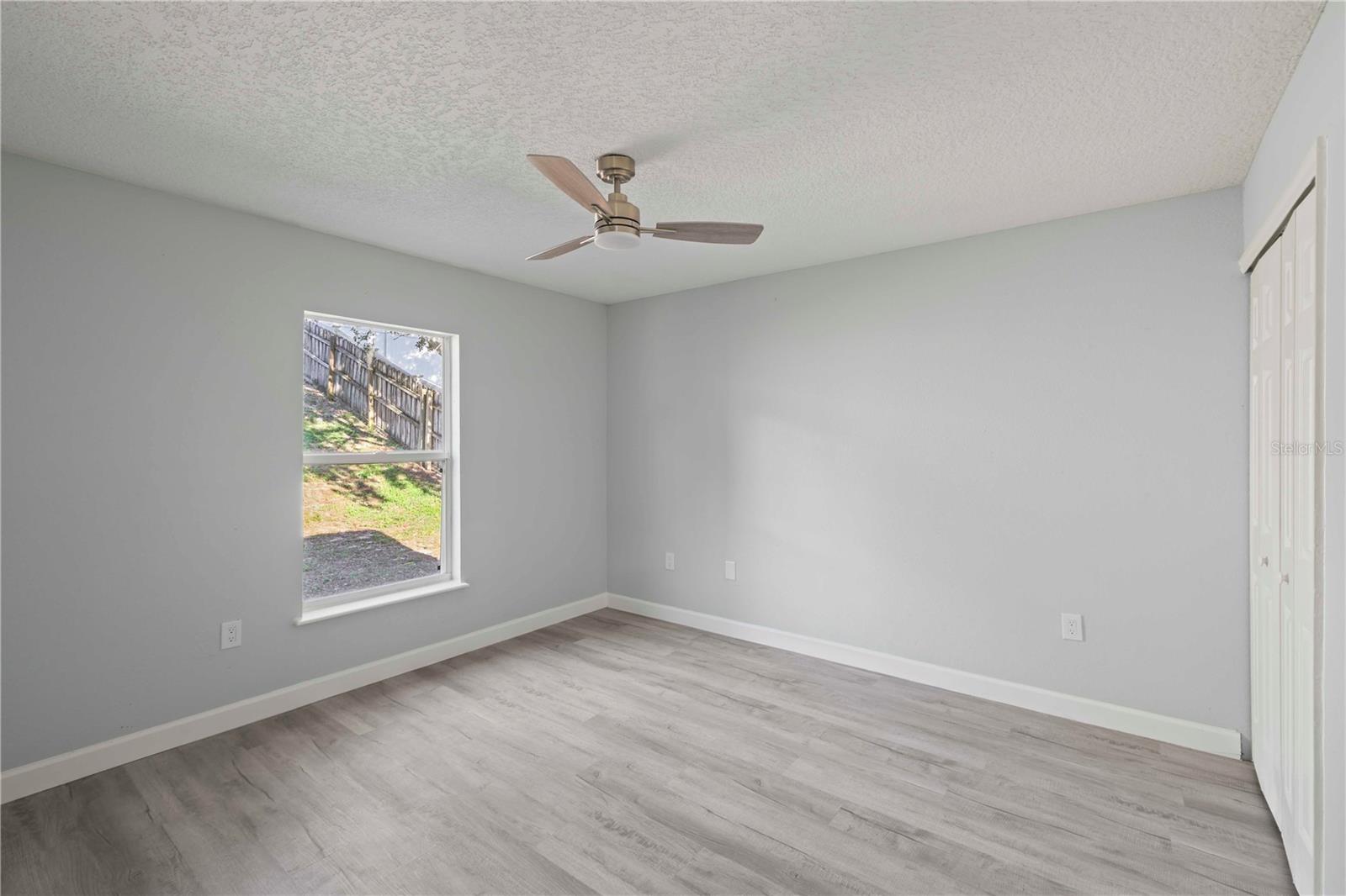 Image 25 of 42 For 941 Jayhil Drive