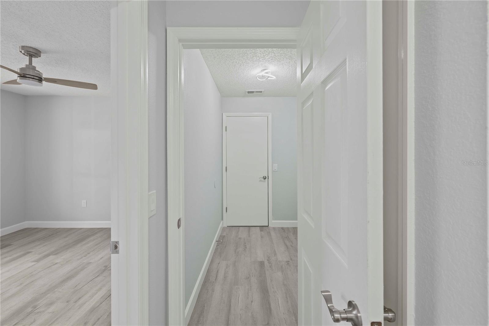 Image 29 of 42 For 941 Jayhil Drive