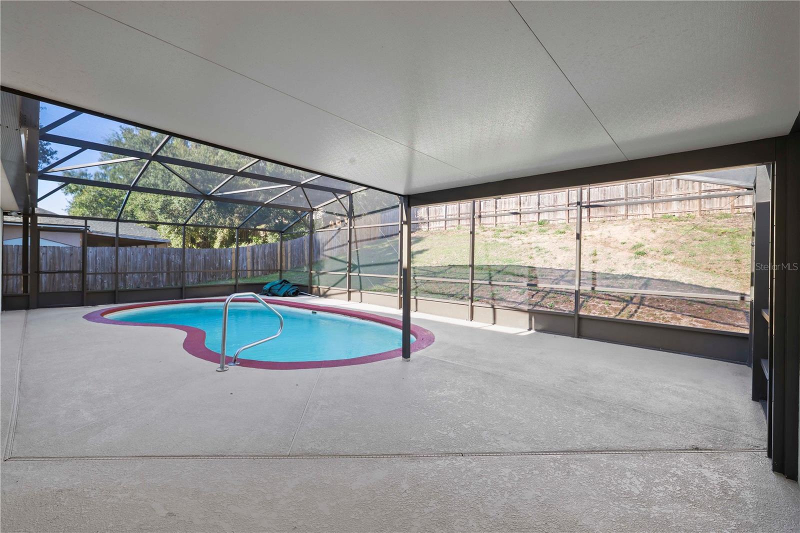 Image 32 of 42 For 941 Jayhil Drive