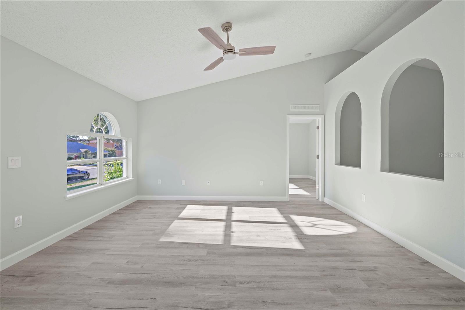 Image 37 of 42 For 941 Jayhil Drive