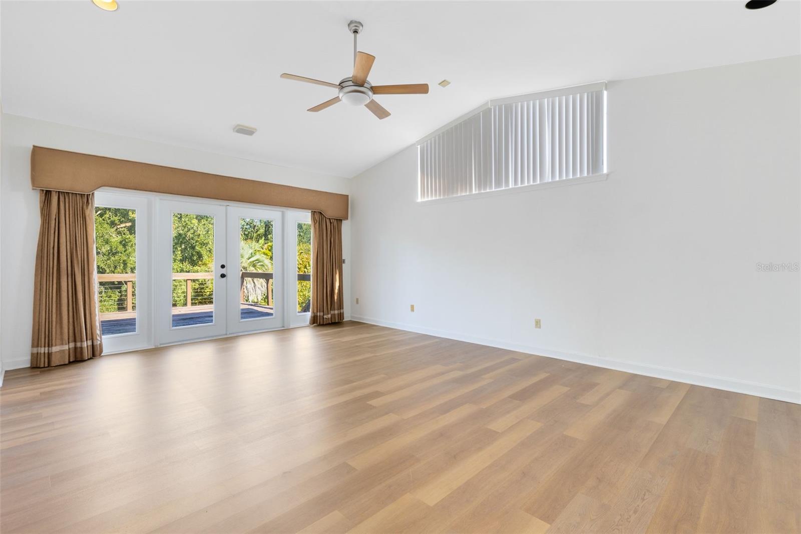 Image 10 of 41 For 1205 Mayfield Avenue