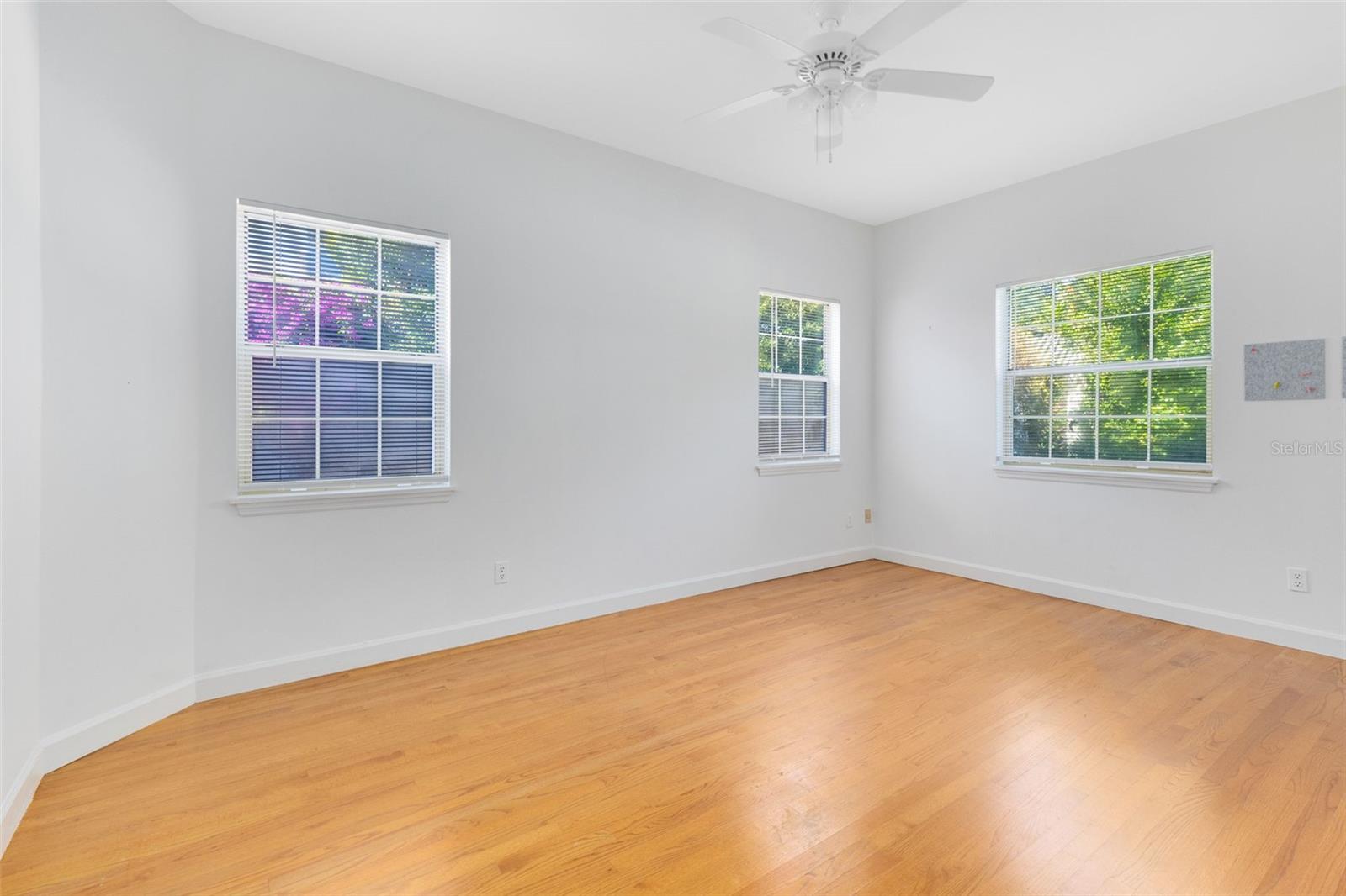 Image 14 of 41 For 1205 Mayfield Avenue