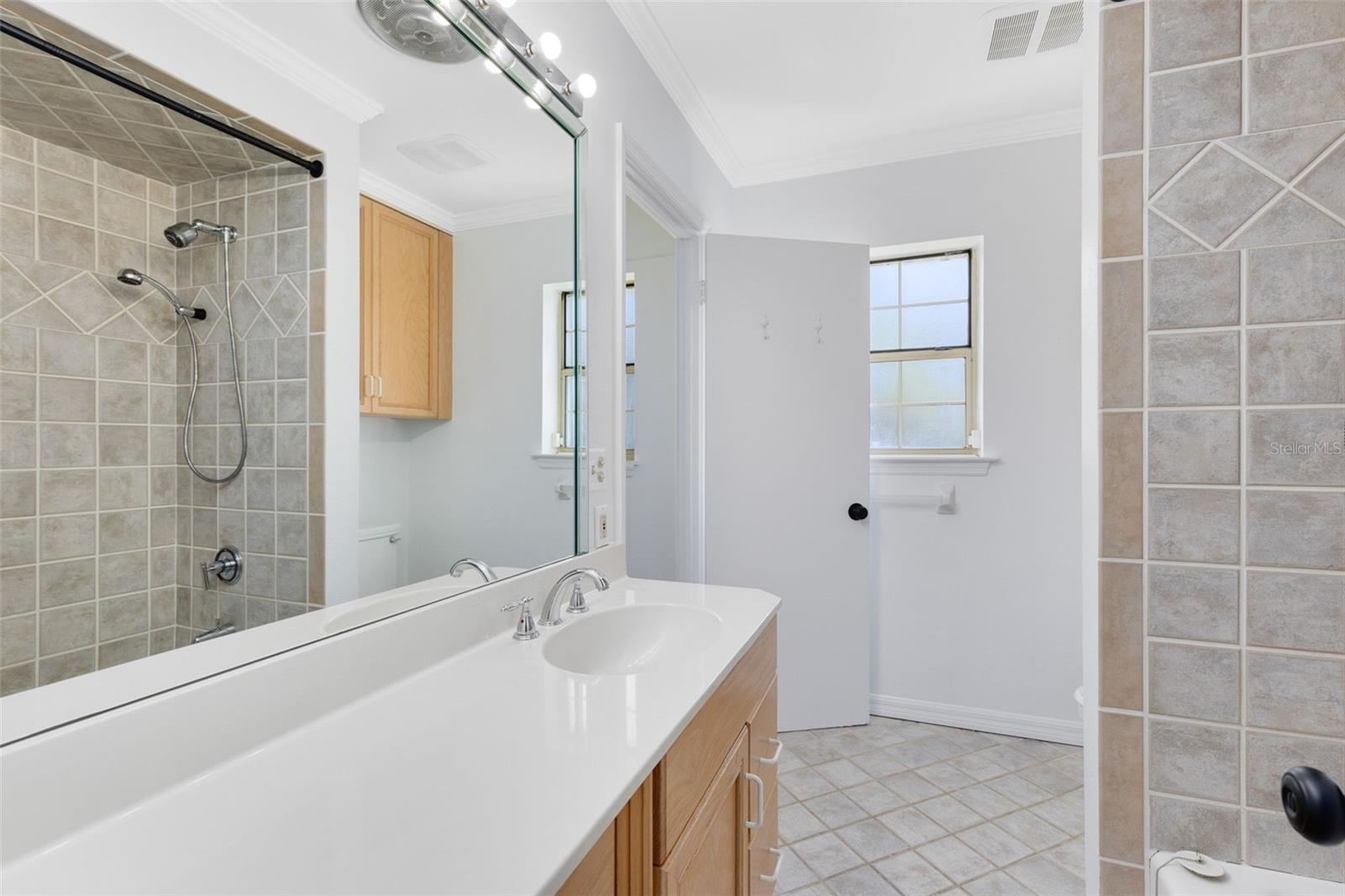 Image 16 of 41 For 1205 Mayfield Avenue