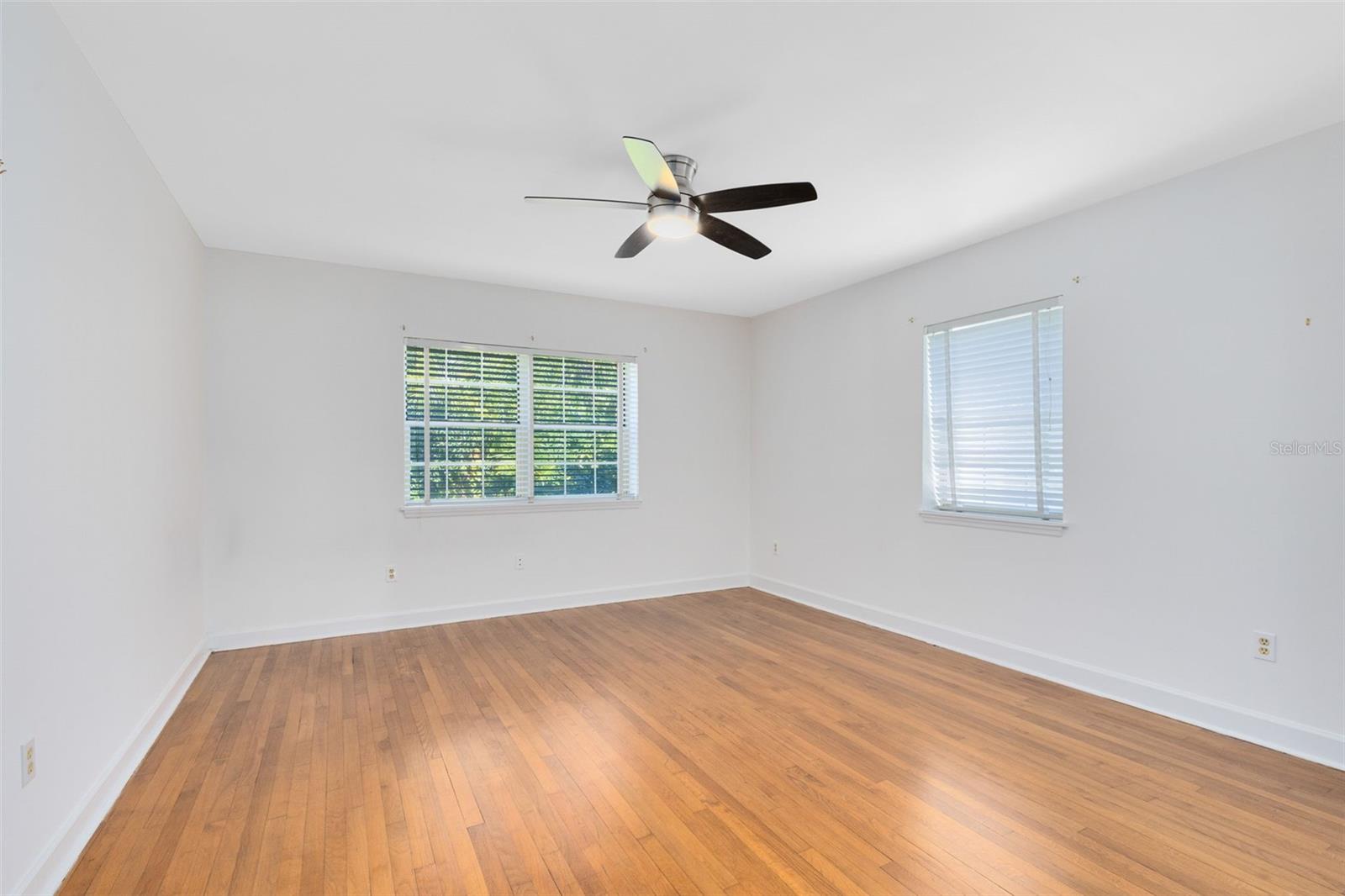 Image 20 of 41 For 1205 Mayfield Avenue