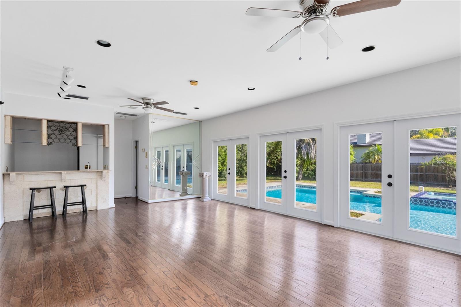 Image 25 of 41 For 1205 Mayfield Avenue