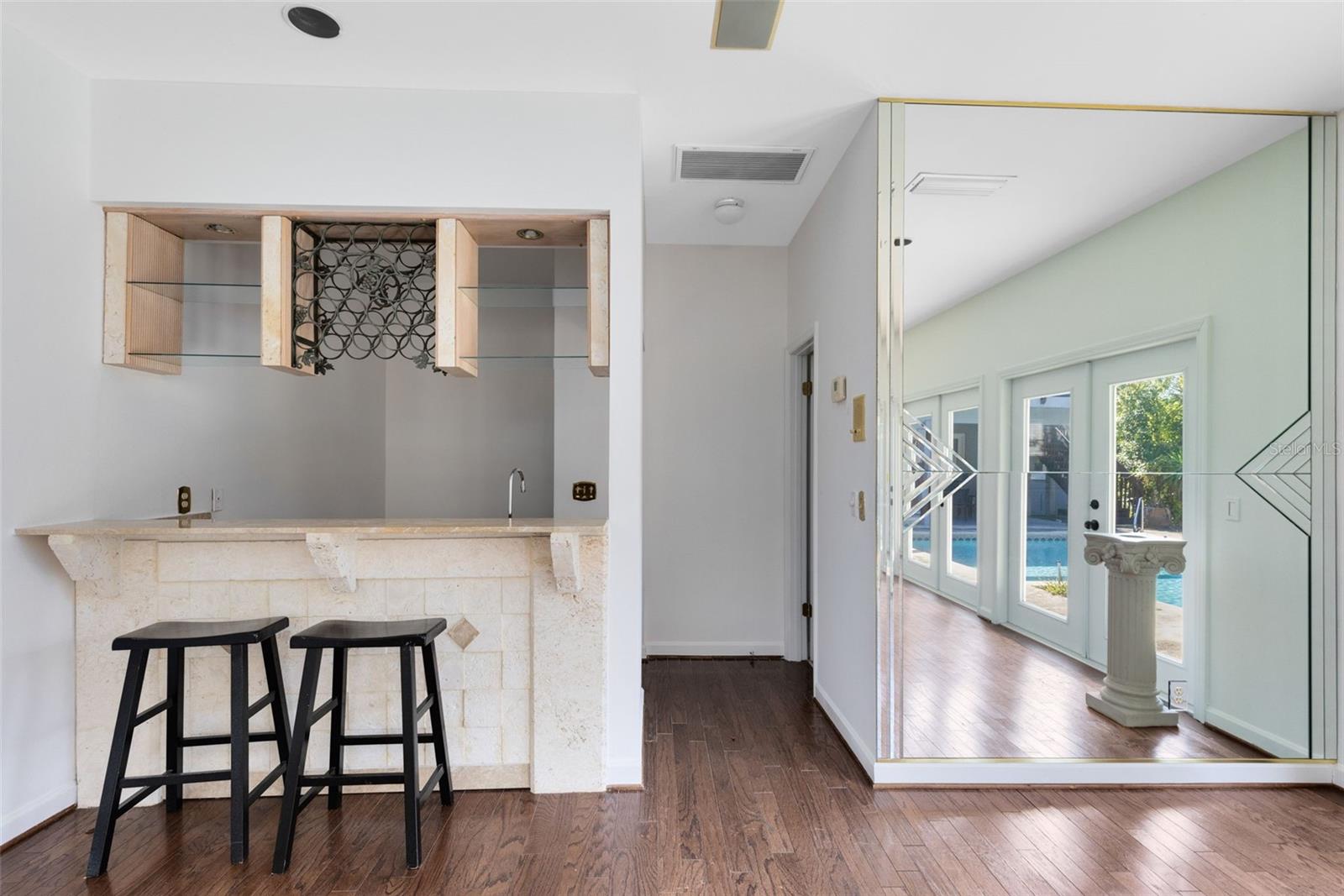 Image 26 of 41 For 1205 Mayfield Avenue