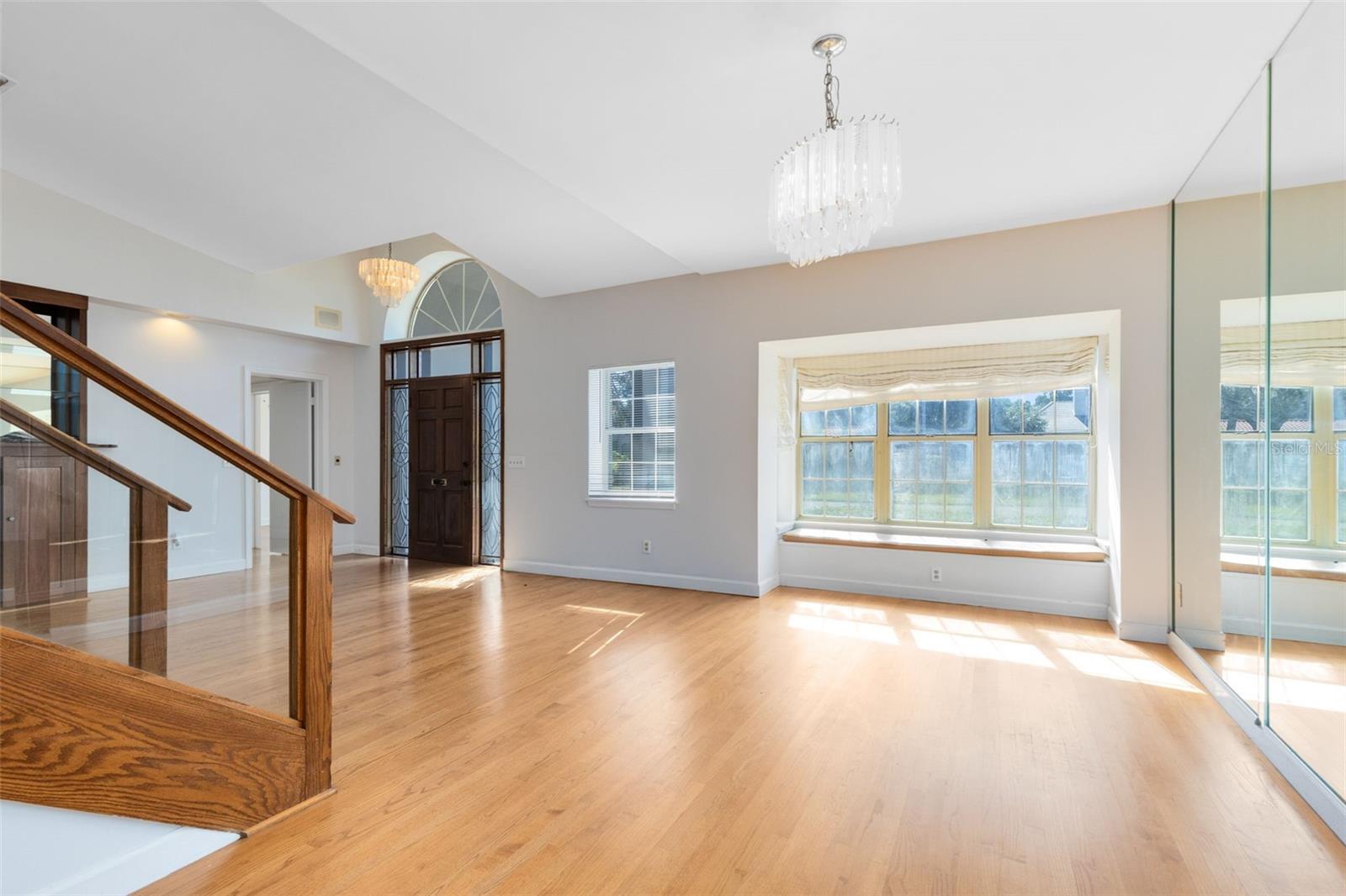 Image 4 of 41 For 1205 Mayfield Avenue