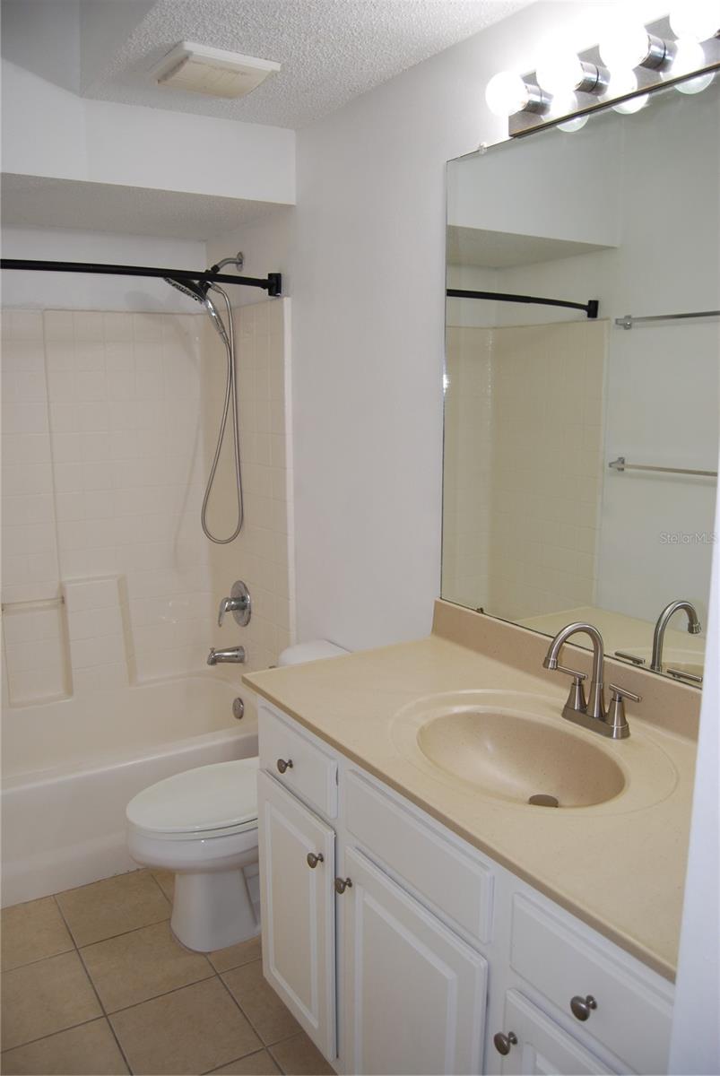 Image 13 of 33 For 12107 Poppy Field Lane 109