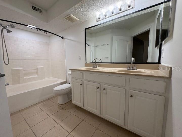 Image 23 of 33 For 12107 Poppy Field Lane 109