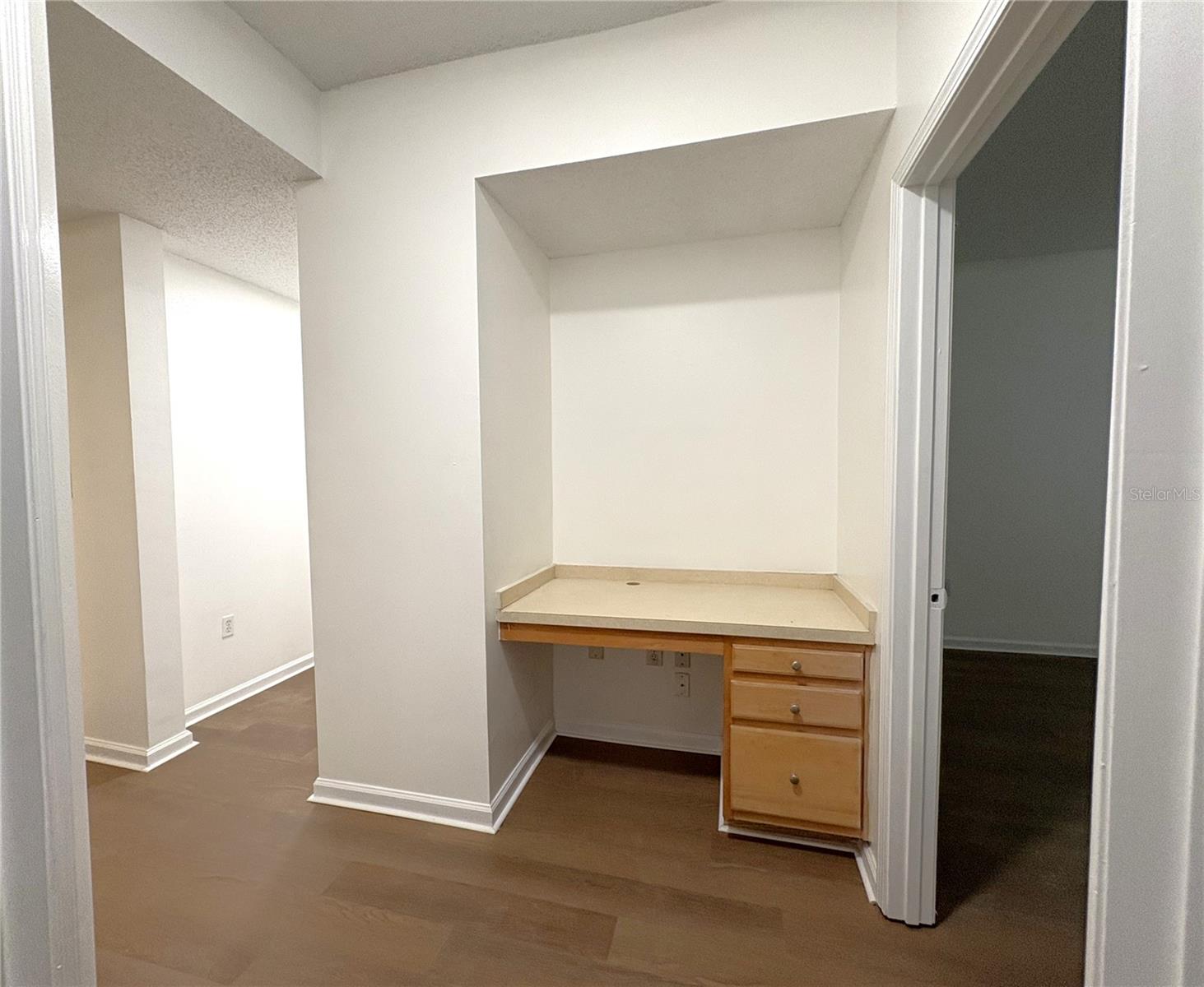 Image 26 of 33 For 12107 Poppy Field Lane 109