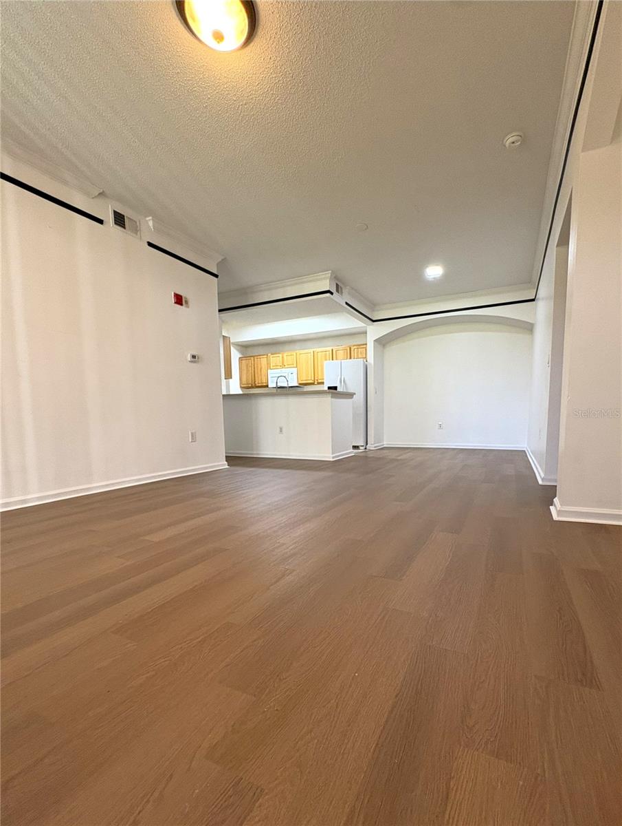 Image 30 of 33 For 12107 Poppy Field Lane 109