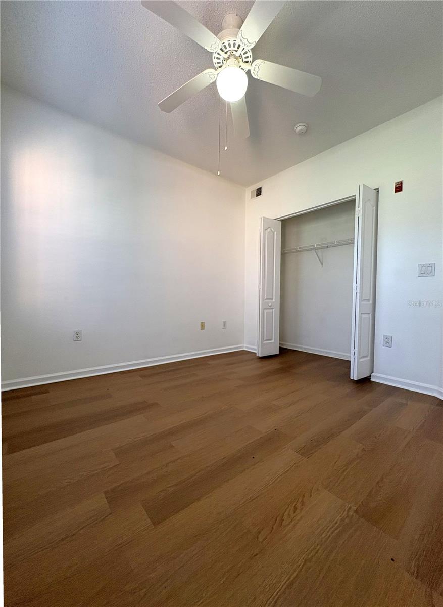 Image 7 of 33 For 12107 Poppy Field Lane 109